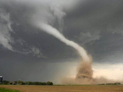 Police: Tornado Derails BNSF Railway Train in North Dakota